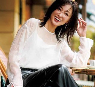 40代の「秋のおめかしコーデ」は“透け素材”で最旬＆上品に映える！