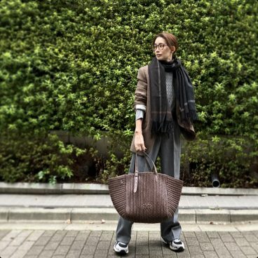 寒暖差に対応。アウターにもなるジャケットで【モデル私服コーデ】