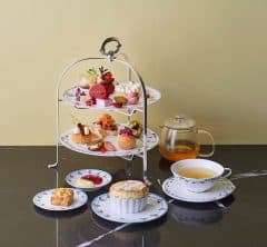 ホリデーシーズンは【マルニ カフェ】へ！限定アフタヌーンティー＆パフェが登場