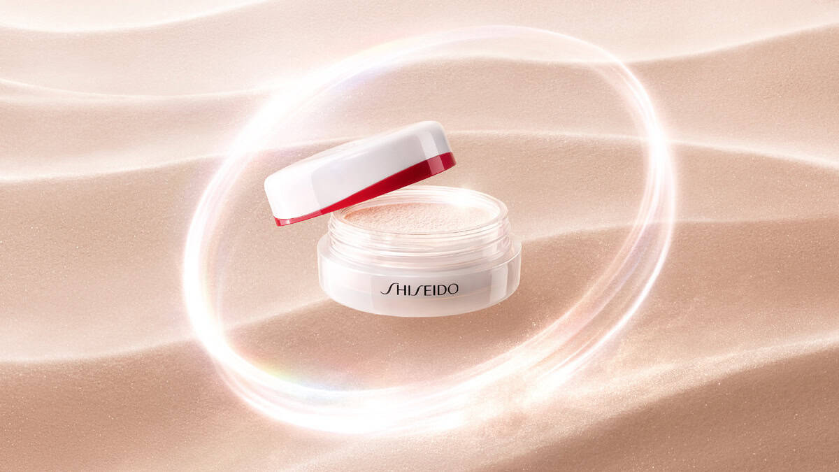 SHISEIDO　エッセンス スキンセッティング パウダー