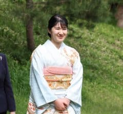 初の海外公式訪問！ 愛子さまのワードローブを大胆予想