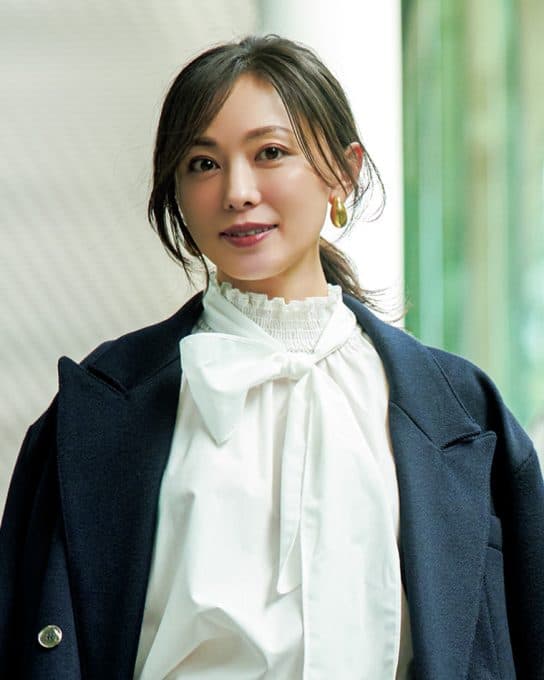 【40代のお仕事コーデ】洗練ボルドーでお決まりコーデもフレッシュに