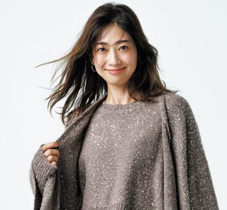 忙しさが加速する11月後半【主役級ニット】でポジティブオーラを放って