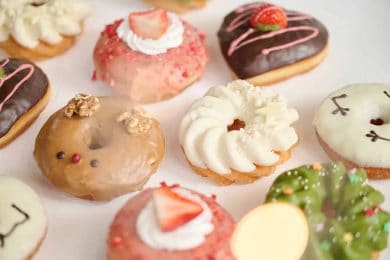 【RACINES DONUT】2025年は“Joyful Christmas!”！彩豊かなクリスマスドーナツが期間限定で登場♡