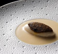 クリスマス限定の美食ディナーを【ザ・カハラ・ホテル&リゾート 横浜】のイタリア料理で開催