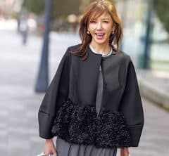 忘年会もママ友ランチも！年末に40代が「可愛く華やげる」アイテムって？