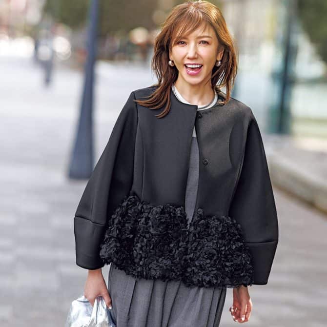 忘年会もママ友ランチも！年末に40代が「可愛く華やげる」アイテムって？