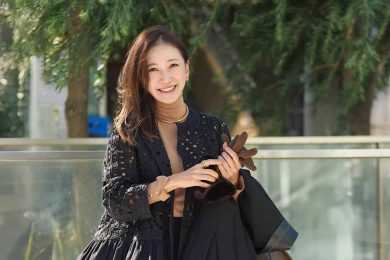 オシャレな40代読者はこの冬、「黒レース」で上品に華やぐ！＜コーデ4選＞