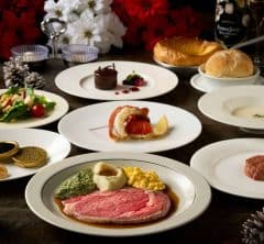 老舗の名店「ロウリーズ・ザ・プライムリブ」クリスマス&年末の特別ディナーが登場!