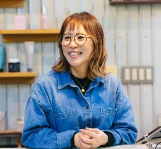 ＜特別カット＞子どもたちとの想い出の品に浸る大家族【うるしやま家】佳月ママの笑顔をお届け！