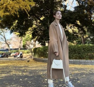 まだ今年は軽いコートで快適に【モデル私服コーデ】