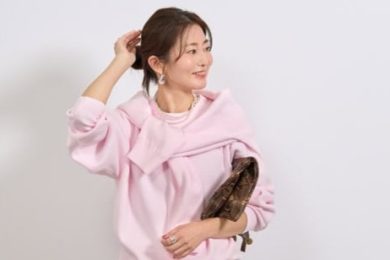 今買うならこれ！ ユニクロの春まで楽しめる「超・モト取れ」コーデ〈3選〉