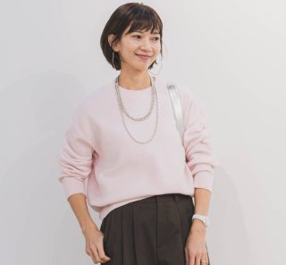 【40代のGU活用術】春カラー＆レイヤード使いでニットが新鮮見え！抜け感コーデ〈3選〉