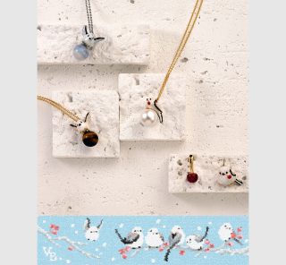 【ヴァンドームブティック×フェイラー】シマエナガモチーフのアクセサリー＆ハンカチセットが登場