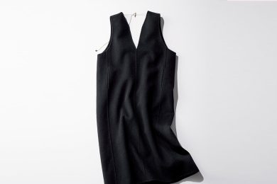 【大草直子さんの推し】着回し力も最強！大人の体型に美しく似合う「黒ワンピ」