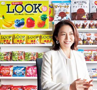 芸能界から大企業・不二家の取締役へ。酒井美紀さん（47歳）女優と取締役の仕事の“共通点”とは？