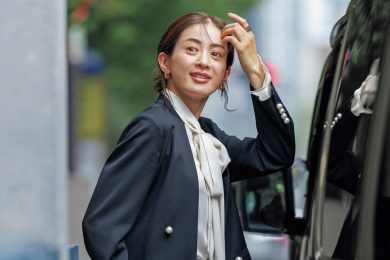 ほぼ黒コーデに【シャギーパンツ】投入で“予定がある感”をちょっぴりアピール