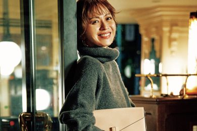 ニット×デニムに足すだけ！レイヤードすれば即洒落る【最旬アイテム】って？