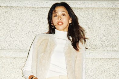 映える冬の白コーデに端正な【ハーフパンツ】で軽やかな変化球