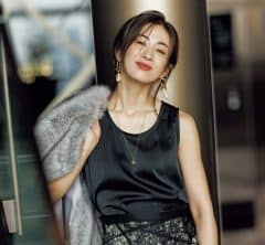 クリスマスイブは【黒レーススカート】の重ねワザでパンツStyleも一気に艶めく