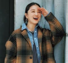 防寒＆トレンド両得【ロングコート×デニムジャケット】で長時間の寒～い屋外も乗り切れる！