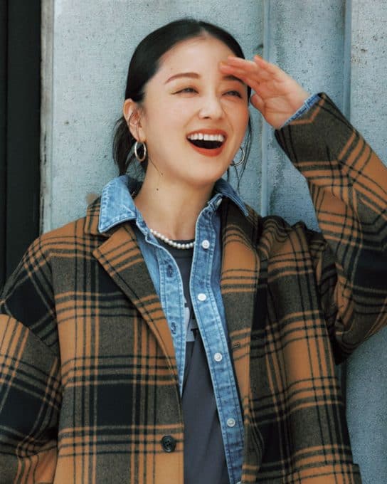 防寒＆トレンド両得【ロングコート×デニムジャケット】で長時間の寒～い屋外も乗り切れる！