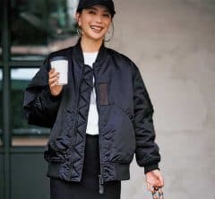 張り切りすぎず「オシャレしたい」気分にぴったり。【黒スカート】軸のお出かけコーデ