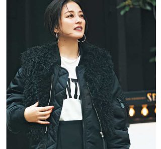 冬後半、「黒アウター」はジレを重ねてイメチェン！40代の成功例〈３選〉