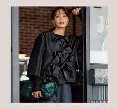 「女友達にほめられる」目線で選ぶ！40代的【今っぽ黒トップス】