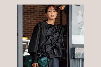 「女友達にほめられる」目線で選ぶ！40代的【今っぽ黒トップス】