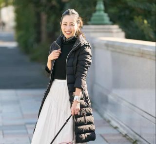 【ユニクロ、ノースフェイス...】オシャレ40代は今、「黒ダウン」をどう着こなしてる？〈スナップ11選〉