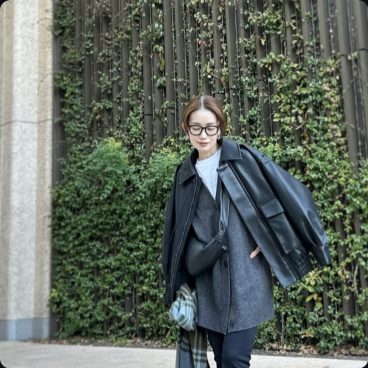 ニットワンピースをロングカーディガンとして着るアイディア【モデル私服コーデ】