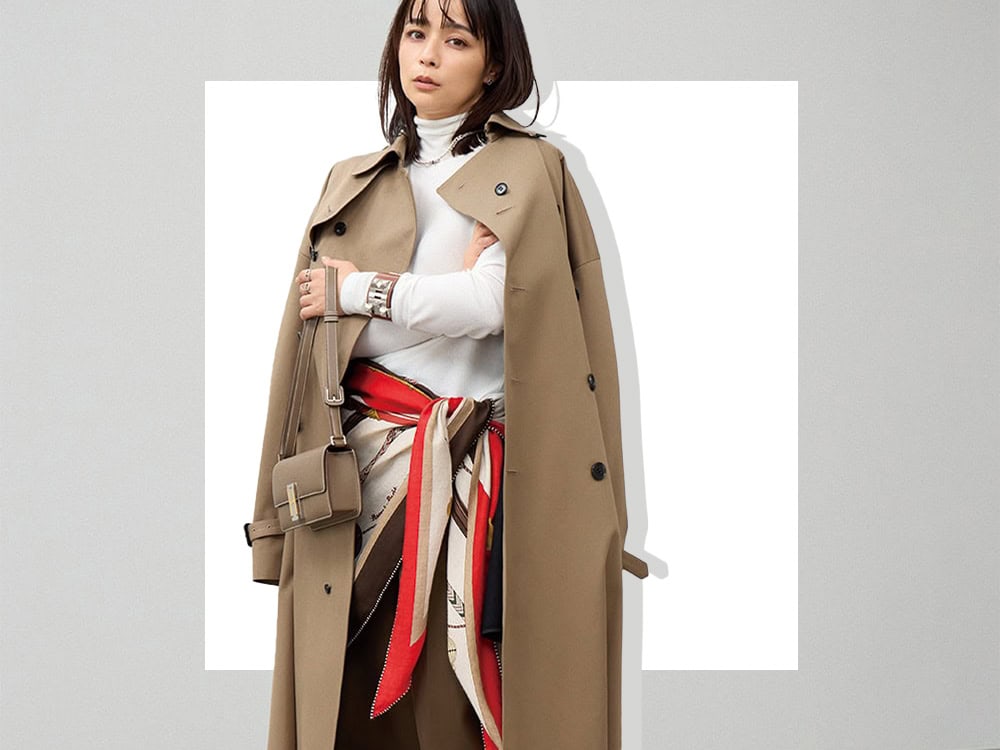 ベルト、ビスチェ、肩掛けに。40代の「エルメス大判スカーフ」活用術