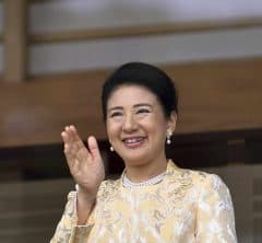新年の一般参賀〈雅子さまをはじめ女性皇族方〉の〝華やかな装いの物語〟