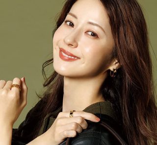 松本若菜さん41歳、「女優を辞めなかった自分を褒めたい！」メンタルケアは“ショッピングセラピー”で