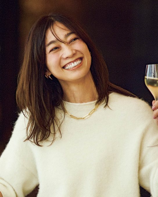 夫も思わず惚れ直す!? まろやか【Allホワイトコーデ】で新年デート