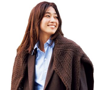 真面目なブラウンの【おじジャケット】はブルー×ホワイトで好感度UP