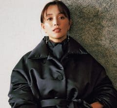 ダウンなのにオシャレ!シルエットで魅せる【甘×マニッシュな黒コーデ】で夫婦ディナーへ