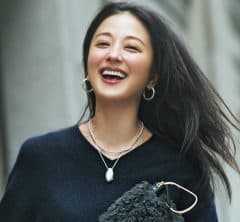 ストール1枚で脱・無難！コーデにメリハリを生む【腰巻きレイヤード】