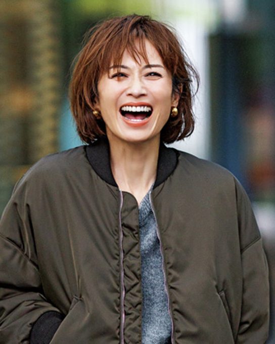 いつものコーデ味変の決め手は【レーススカート】ちょい足し！