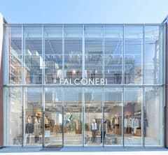 タイムレスで上質なカシミヤ素材がそろうファルコネーリの新店舗が青山にオープン！
