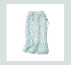 人気スタイリストの「欲しいスカート」が被りまくり!春先どりの〈カラー&素材〉3選