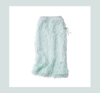 人気スタイリストの「欲しいスカート」が被りまくり！春先どりの〈カラー＆素材〉３選