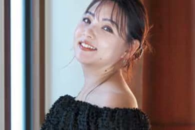 野呂佳代さんみたいな【ほぼ黒×肌見せコーデ】で“いい女感”も好感も引き寄せる