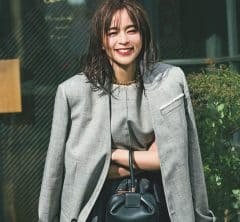 40代が気張らず華やげる「ボリュームスカート」コーデ2選。見た目も気分も一気に春めく!