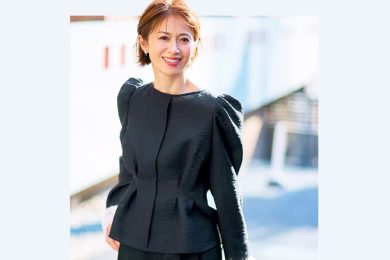 「黒パンツ」軸の【卒入学式コーデ】４選。トップスだけで今どきフォーマルに！