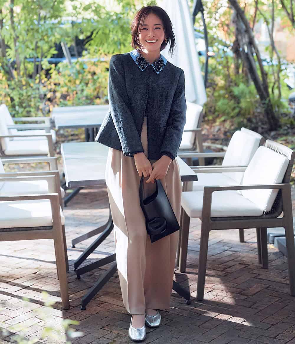 クリスウェブ佳子 ツイードジャケット ビジュー衿付きトップス パンツコーデ