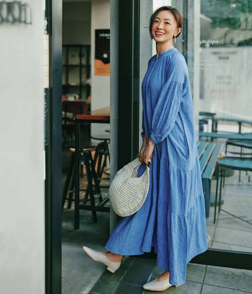 徳澤直子 ブルーワンピース コーデ