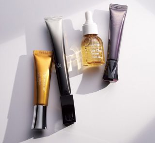 目元の「深いたるみ＆くぼみ」に手応え！プロが選ぶ、話題の名品〈５選〉