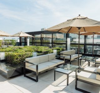 シャネル銀座ビルディングに屋上テラスがオープン！贅沢なひとときで自分にご褒美タイムを